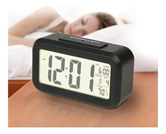 Reloj Despertador Portátil Rca Con Sensor Automático, Pantal Plata